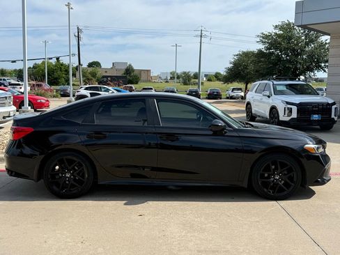 Used 2023 Honda Civic Sport image 6
