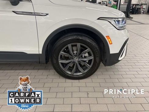 Used 2022 Volkswagen Tiguan SE image 4