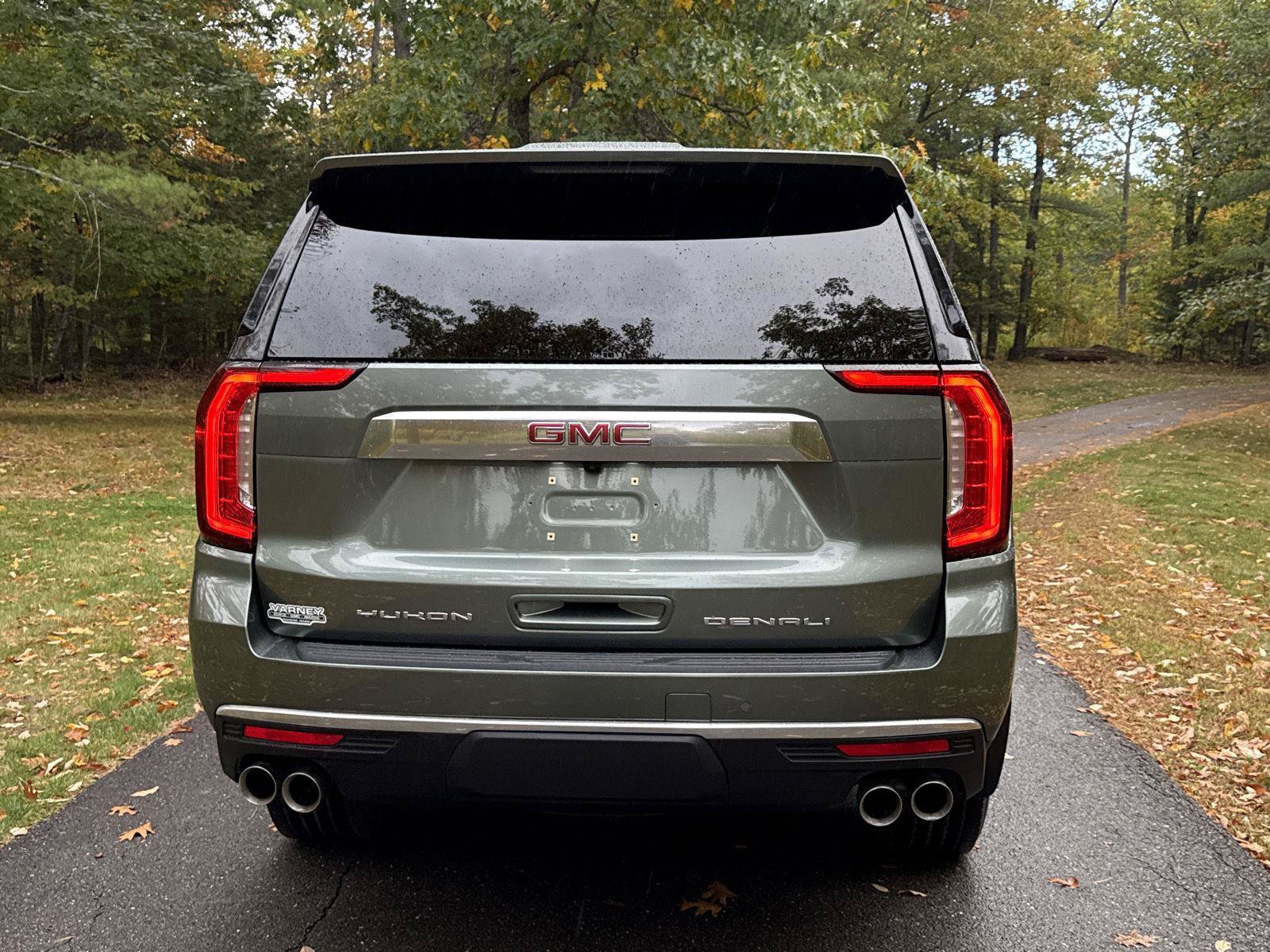 Used 2023 GMC Yukon Denali AWD/4WD image 8
