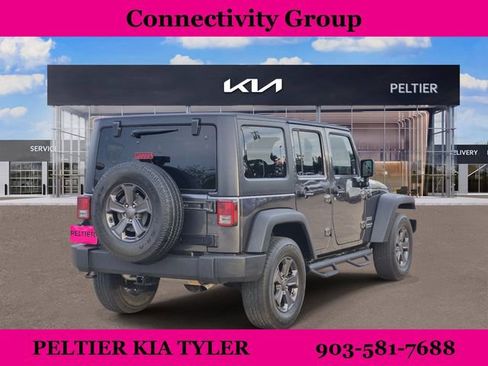 Used 2017 Jeep Wrangler Unlimited Sport w/ Quick Order Package 24S AWD/4WD image 8