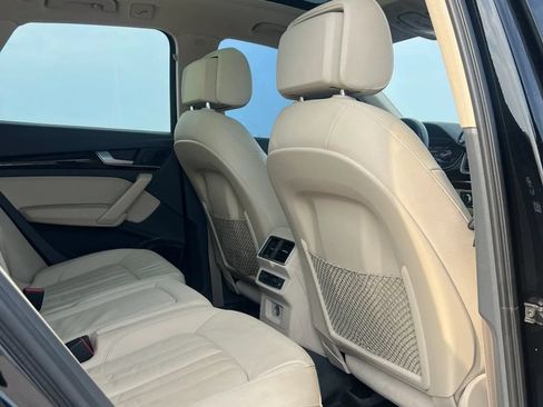 Used 2018 Audi Q5 2.0T Premium Plus w/ Premium Plus Package AWD/4WD image 14