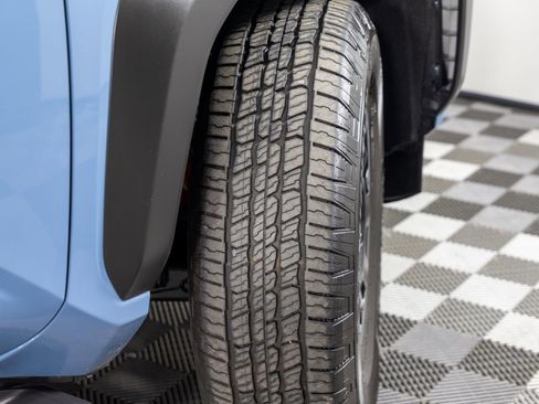 Used 2025 Toyota 4Runner TRD Off-Road image 43