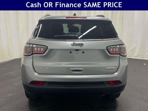 Certified 2022 Jeep Compass Latitude w/ Convenience Group AWD/4WD image 7