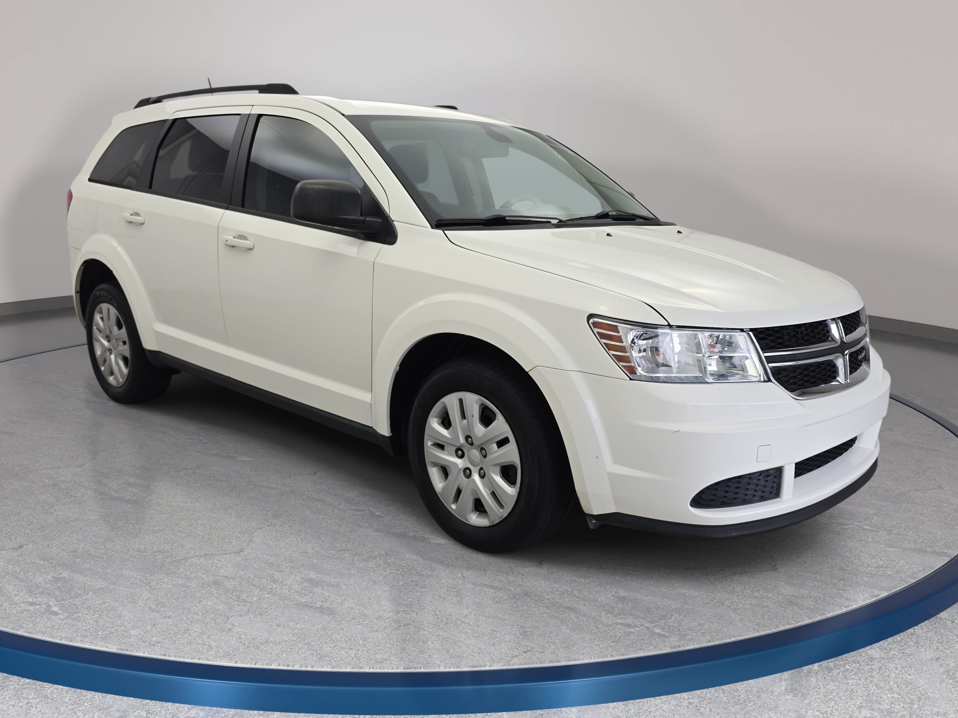 Used 2020 Dodge Journey SE FWD image 3