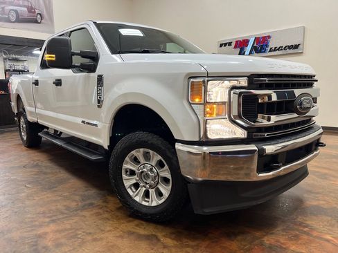 Used 2021 Ford F250 XLT AWD/4WD image 1