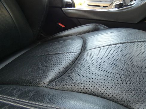 Used 2018 Land Rover Range Rover Evoque SE Dynamic image 30