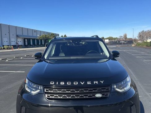 Used 2017 Land Rover Discovery HSE image 15