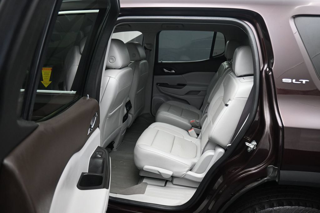 Used 2020 GMC Acadia SLT w/ Trailering Package FWD image 35