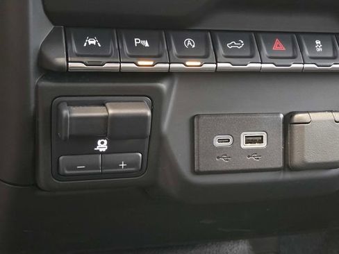 Certified 2024 Chevrolet Silverado 1500 W/T w/ WT Value Package image 23