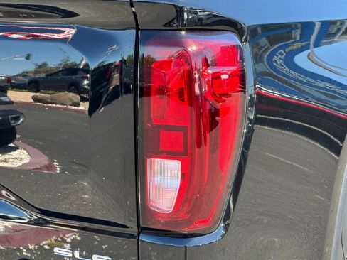 Used 2024 GMC Sierra 1500 SLE RWD image 47