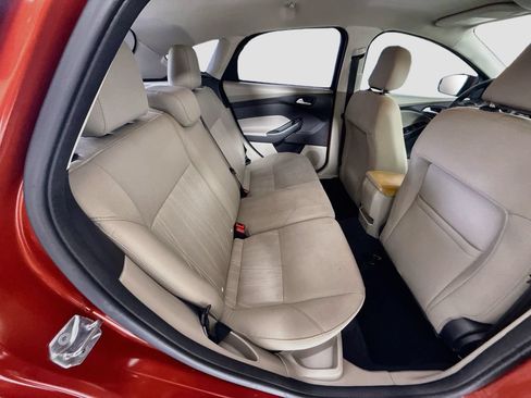 Used 2018 Ford Focus SE FWD image 22