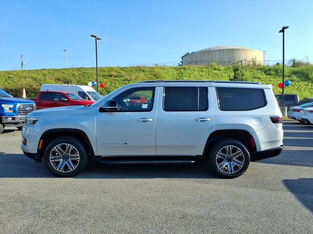 Used 2024 Jeep Wagoneer Series II AWD/4WD image 9