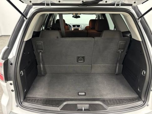 Used 2016 GMC Acadia SLE FWD image 7