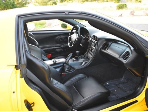 Used 2003 Chevrolet Corvette Z06 w/ Memory Package, 3 Drivers RWD image 42