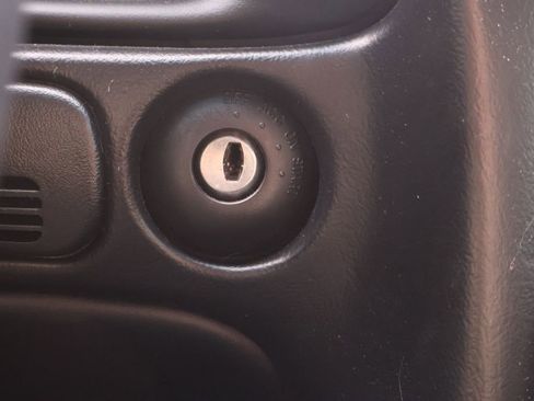 Used 2002 Chevrolet Corvette Coupe w/ Preferred Equipment Group2 image 24