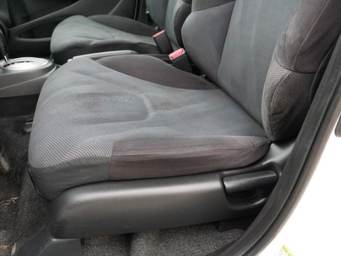 Used 2010 Honda Fit Sport image 20