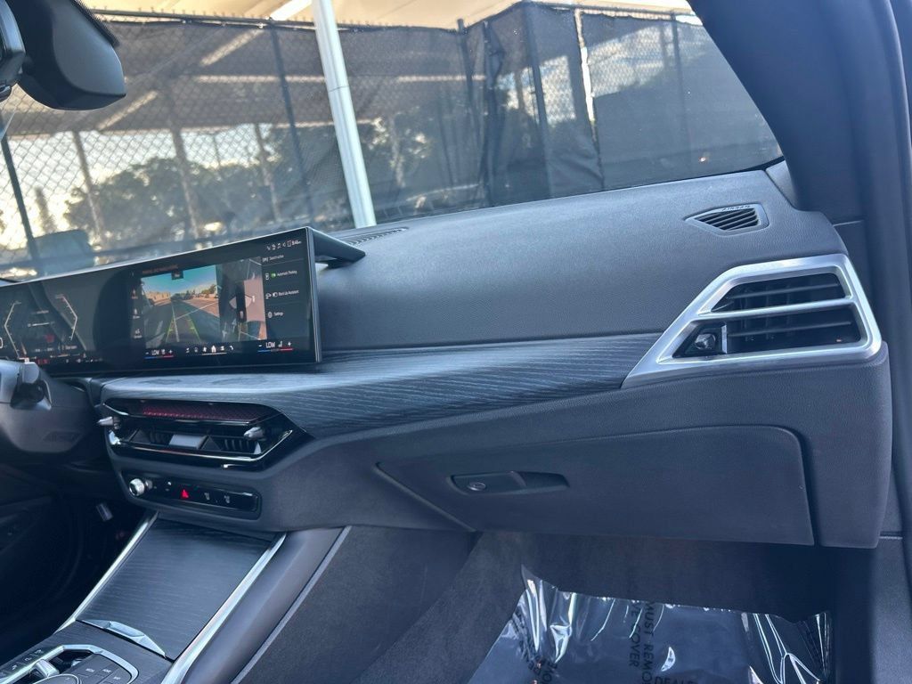 Used 2025 BMW 430i Convertible w/ Premium Package RWD image 22
