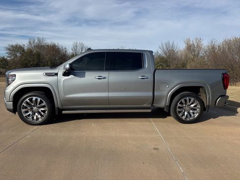 Used 2023 GMC Sierra 1500 Denali image 2