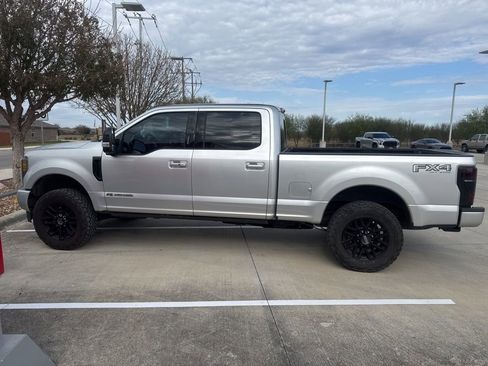 Used 2019 Ford F250 Lariat w/ Lariat Ultimate Package image 7