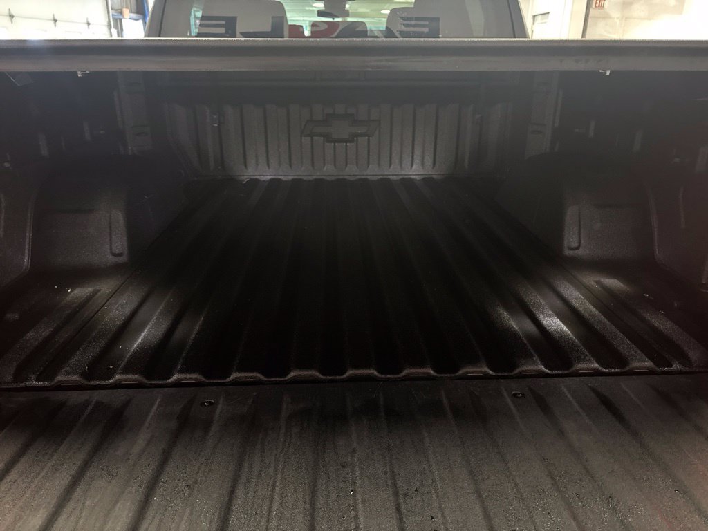 Used 2022 Chevrolet Silverado 1500 RST AWD/4WD image 32