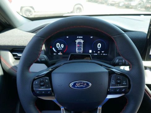 New 2025 Ford Explorer ST-Line w/ ST-Line Street Pack image 21
