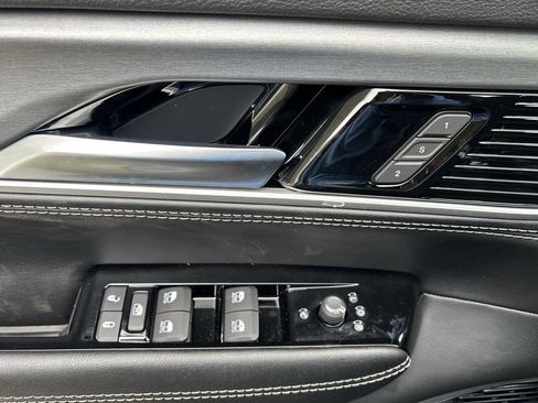New 2026 Jeep Grand Wagoneer Limited w/ Premium Group II AWD/4WD image 23