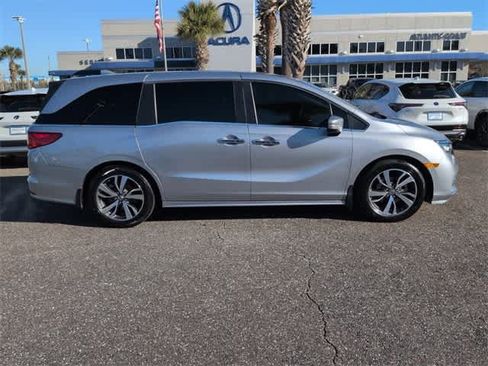 Used 2024 Honda Odyssey Touring image 9