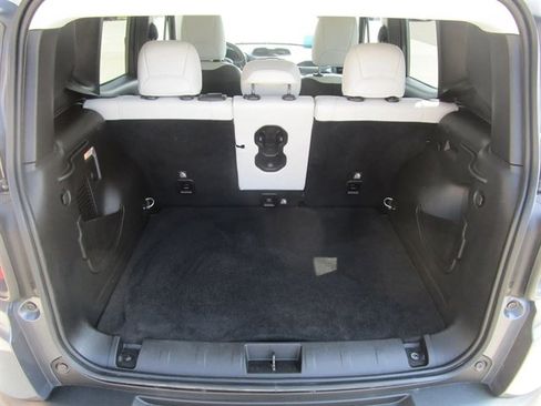 Used 2022 Jeep Renegade Limited image 23