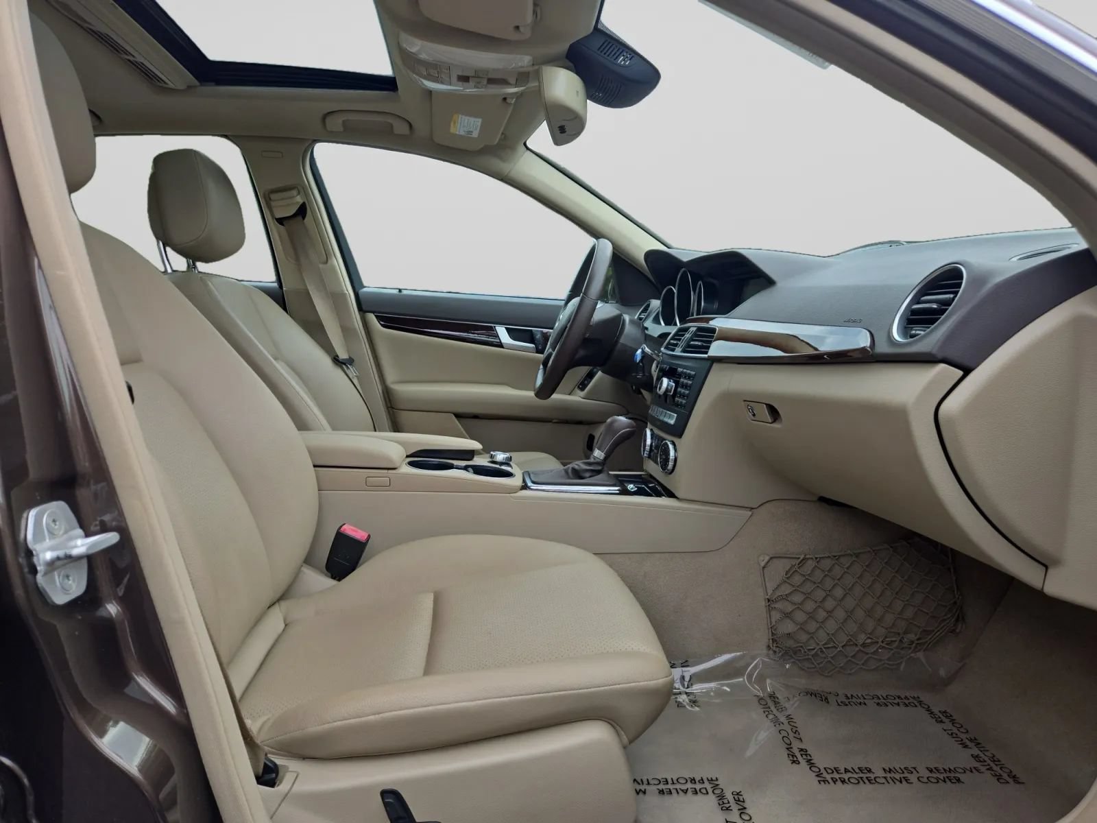 Used 2013 Mercedes-Benz C 250 Sedan image 33