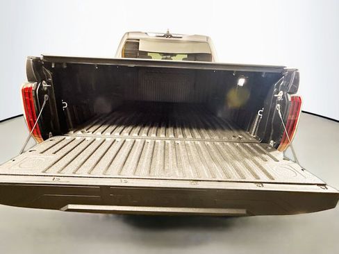 Used 2023 Toyota Tundra Platinum image 27