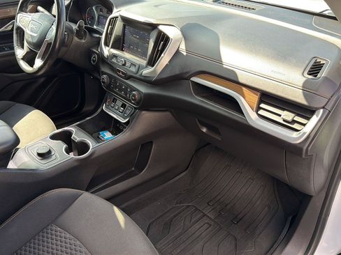 Used 2021 GMC Terrain SLE w/ LPO, Floor Liner Package FWD image 6
