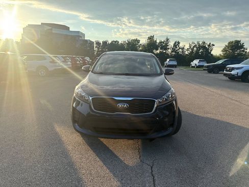 Used 2019 Kia Sorento FWD V6 image 16