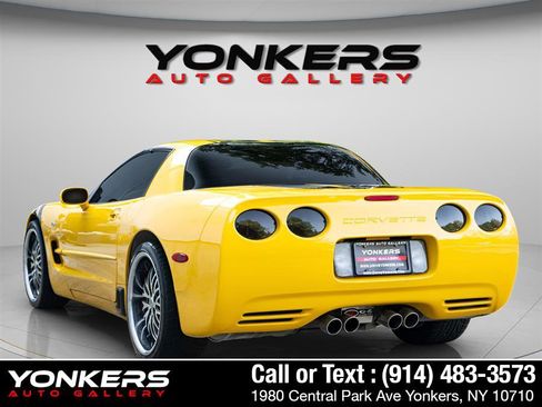 Used 2003 Chevrolet Corvette Z06 w/ Memory Package, 3 Drivers image 10