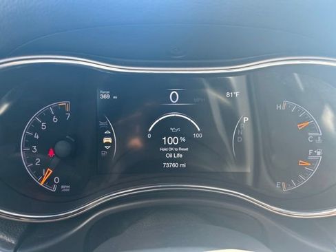 Used 2018 Jeep Grand Cherokee Altitude AWD/4WD image 14