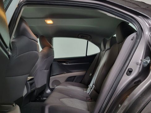 Used 2022 Toyota Camry LE image 19