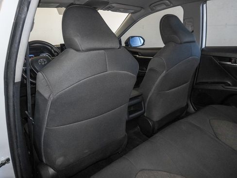 Used 2022 Toyota Camry LE image 35