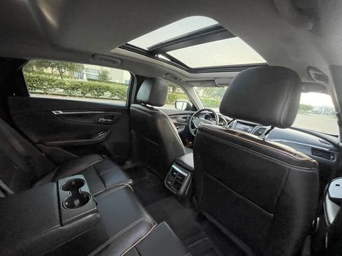 Used 2018 Chevrolet Impala Premier w/ Premier Confidence Package FWD image 9