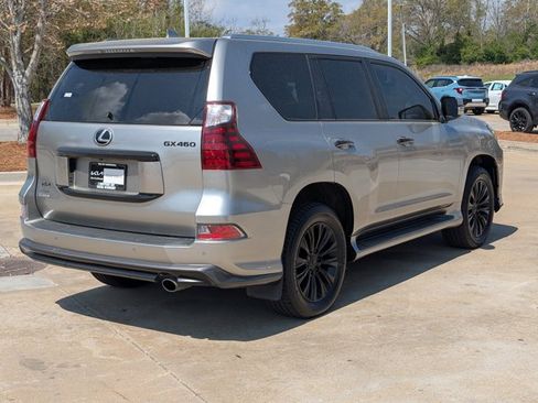Used 2022 Lexus GX 460 Luxury w/ Sport Design Package AWD/4WD image 16