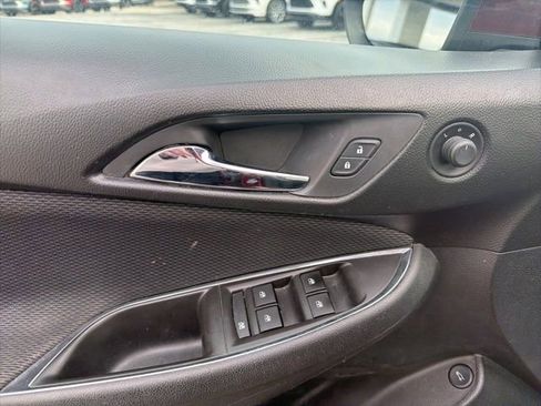 Used 2016 Chevrolet Cruze LT image 22
