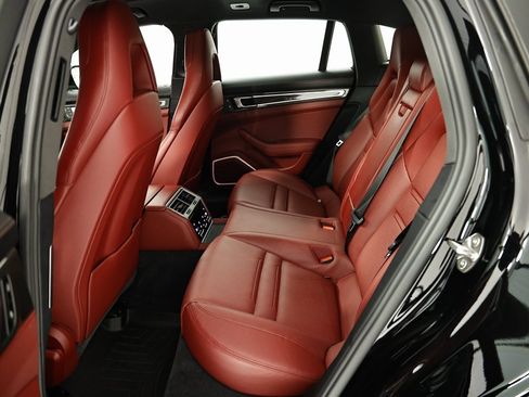 Certified 2023 Porsche Panamera 4S image 26