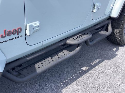 Used 2023 Jeep Wrangler Unlimited Rubicon w/ Steel Bumper Group AWD/4WD image 10