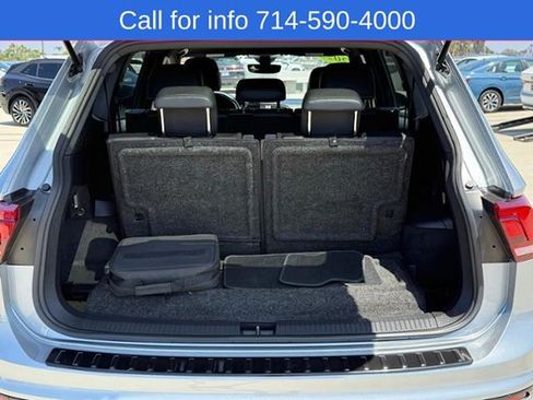 Used 2023 Volkswagen Tiguan SE R-Line FWD image 7