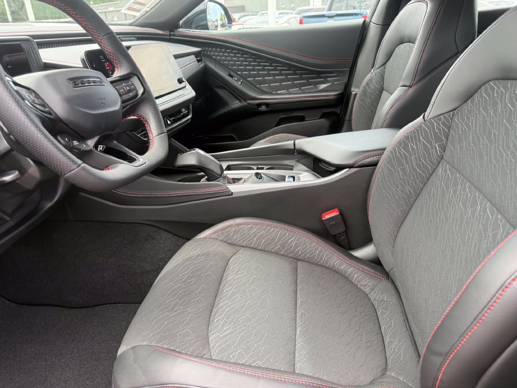 New 2026 Dodge Charger R/T w/ Driver Convenience Group AWD/4WD image 4