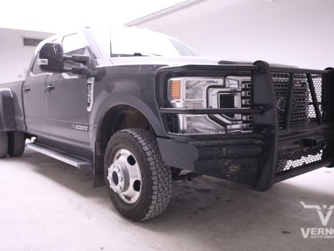 Used 2022 Ford F350 Lariat w/ Lariat Value Package image 6