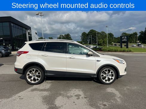 Used 2016 Ford Escape Titanium FWD image 3