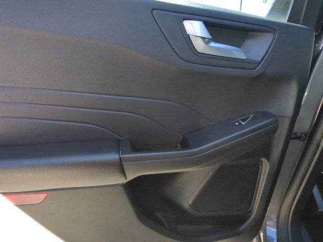 Used 2025 Ford Escape ST-Line FWD image 25