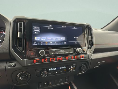 Used 2026 Nissan Frontier PRO-4X AWD/4WD image 19