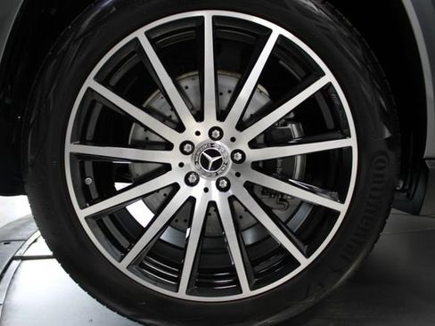 Used 2026 Mercedes-Benz GLS 580 4MATIC image 36