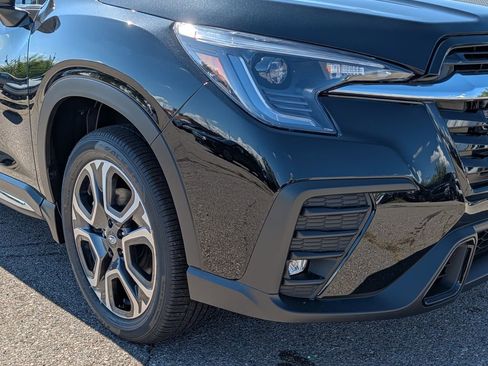 New 2025 Subaru Ascent Limited image 2