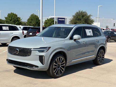 New 2026 Volvo XC90 B6 Ultra image 3